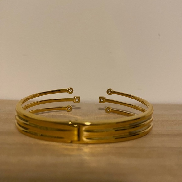 Michael Kors Cuff Bracelet - Picture 4 of 5